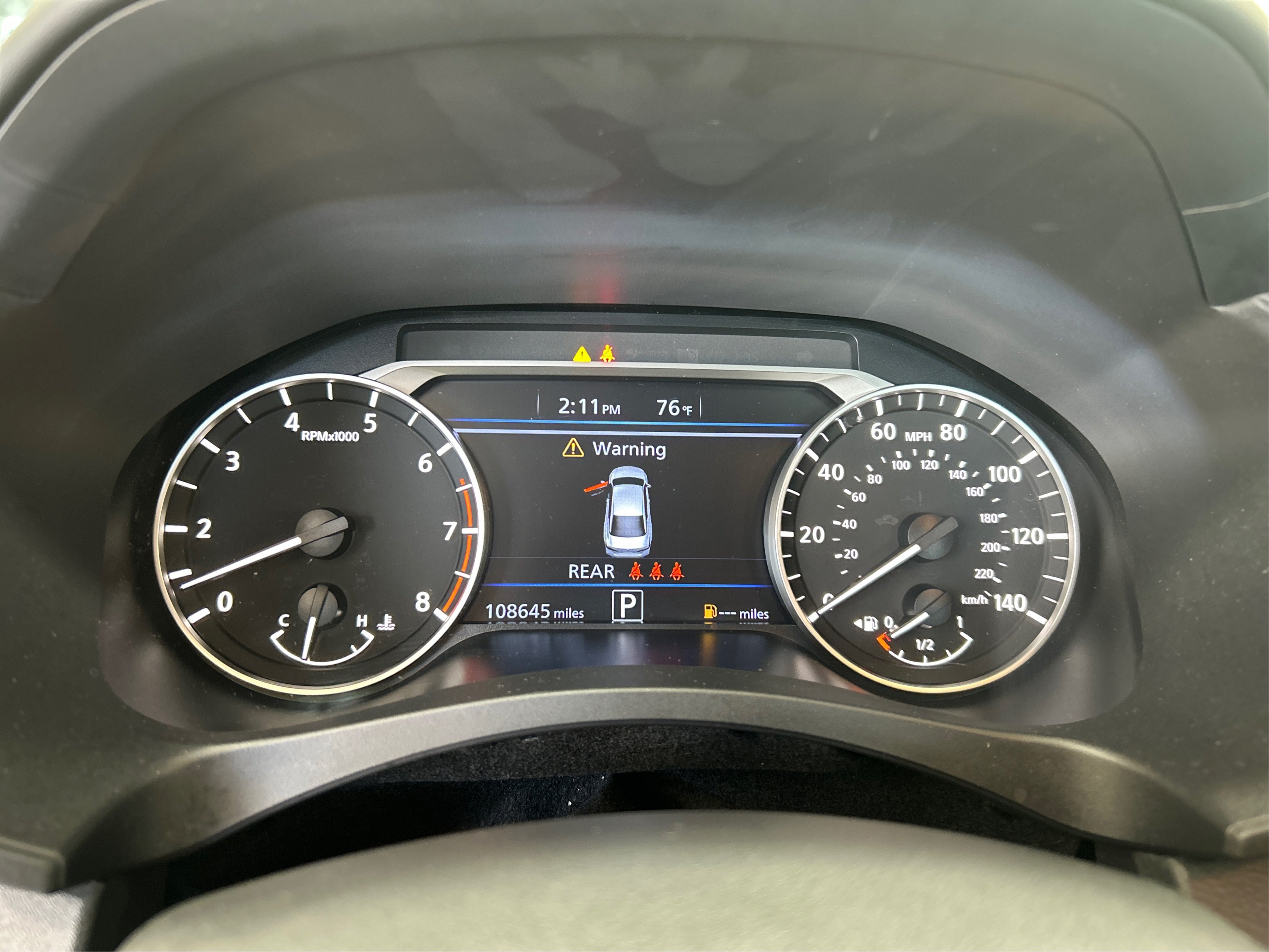 Used 2023 White Nissan 2.5 SR image 16