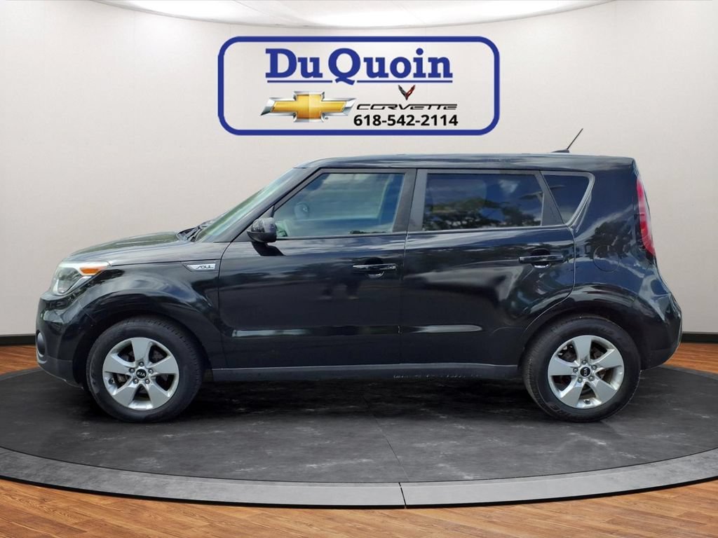 Used 2017 Black Kia Base image 4
