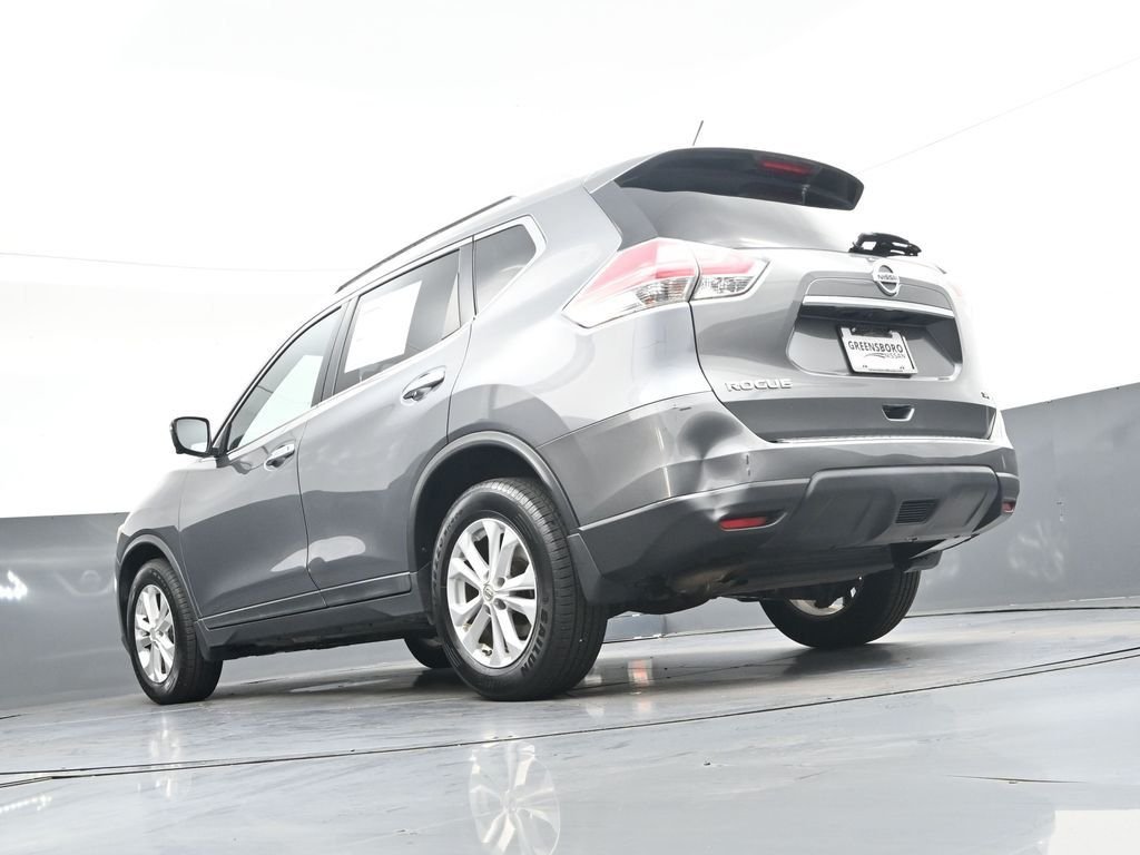 Used 2015 Gray Nissan SV image 44