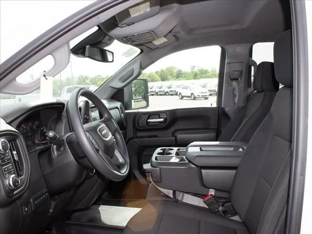 2025 GMC Sierra 3500 Chassis Cab Pro - Photo 6