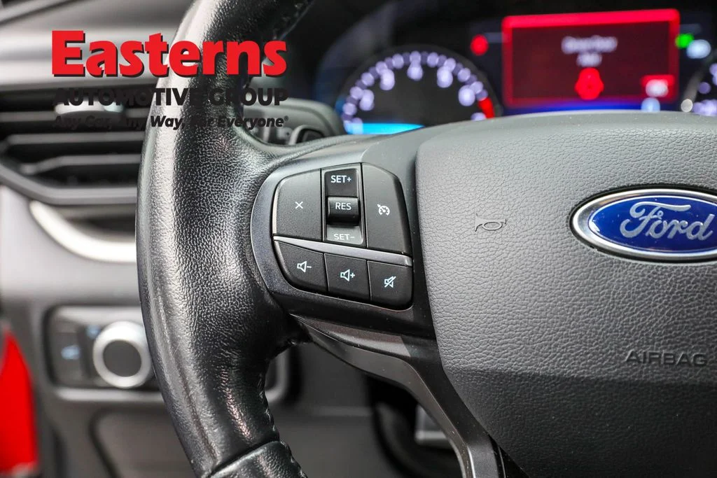 Used 2020 Red Ford XLT image 15