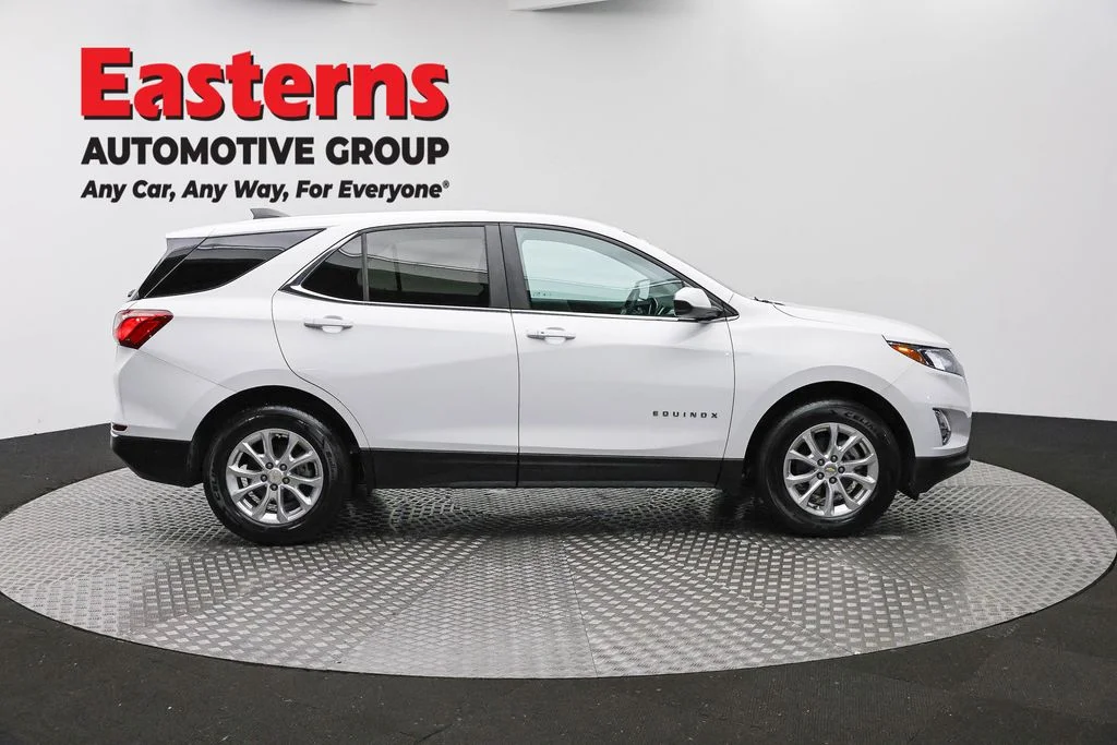 Used 2021 White Chevrolet LT image 4