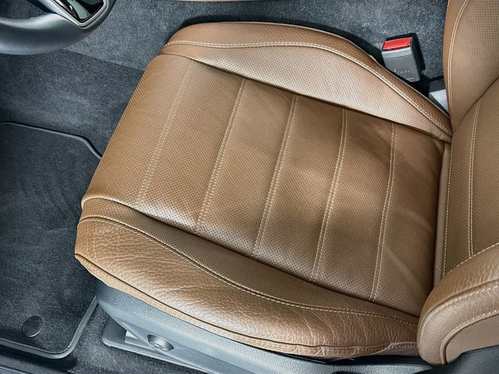 Used 2024 Blue Mercedes-Benz GLE 350 image 21