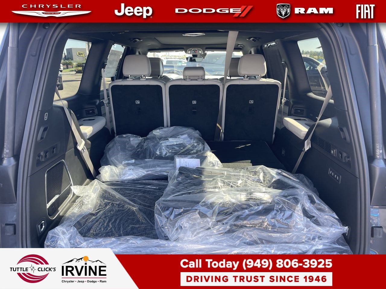 New 2026 Baltic-Gray Metallic Clear-Coat Exterior Paint Jeep Limited Reserve image 23