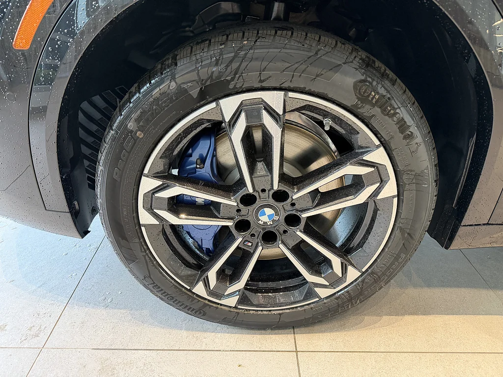 New 2027 Black Sapphire Metallic BMW xDrive28i image 8