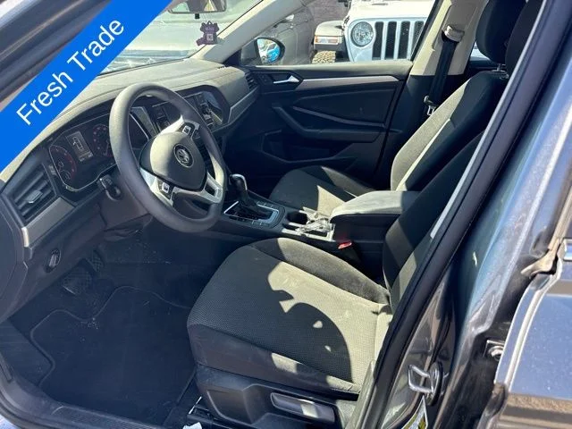 Certified Used 2019 Gray Volkswagen 1.4T S image 9