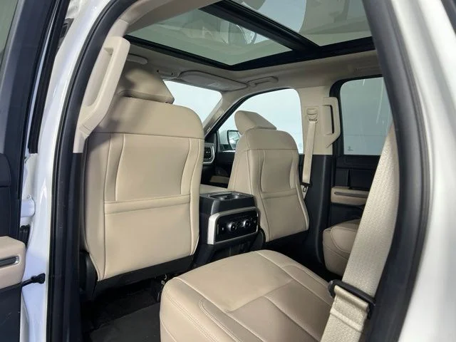 Used 2022 White Ford XLT image 41