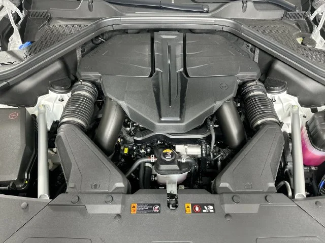 New 2026 White Genesis 3.5T Prestige image 25