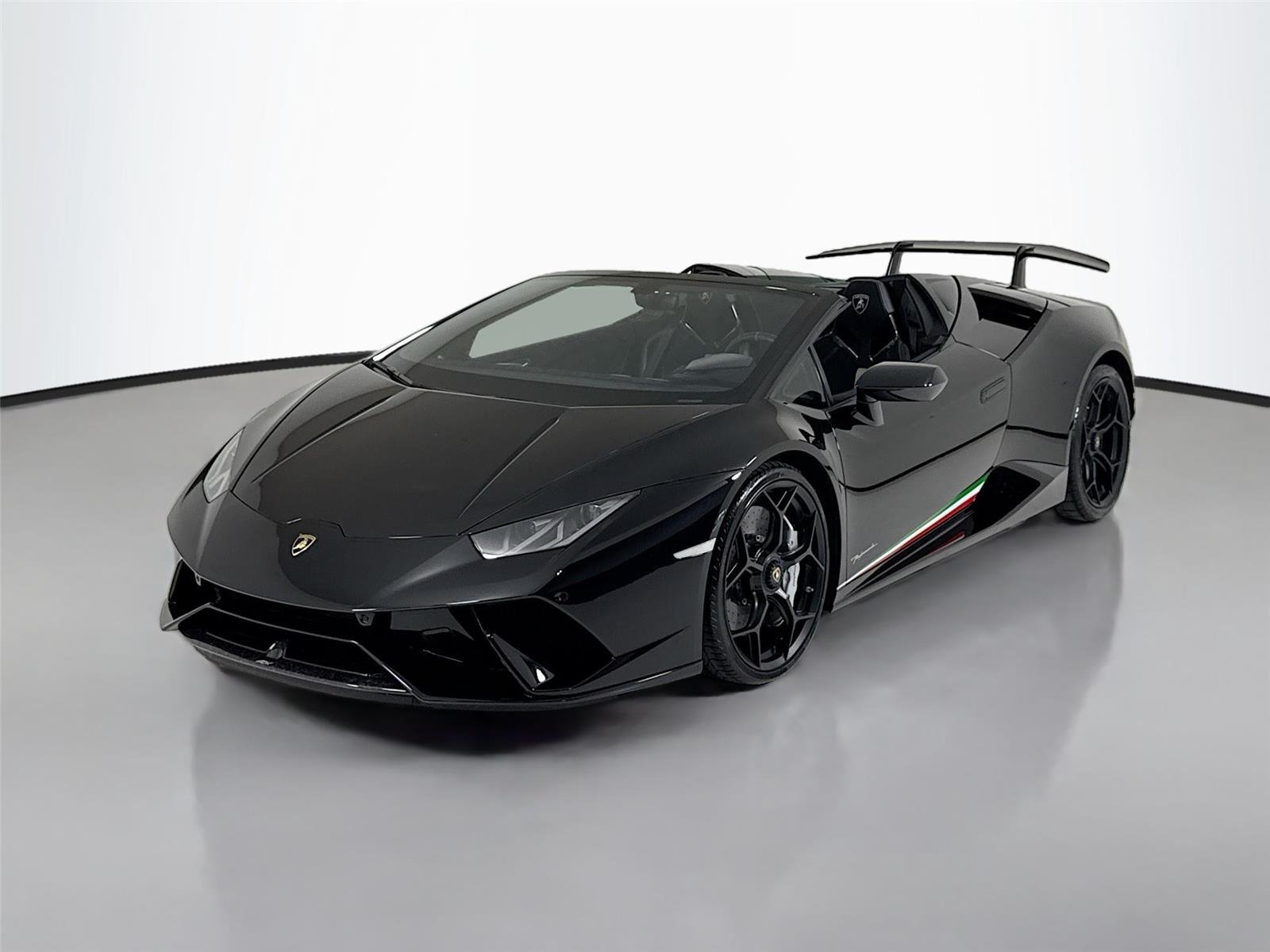 Used 2018 Nero Noctis Lamborghini Performante Spyder | Carbon Buckets | Branding Pkg image 10