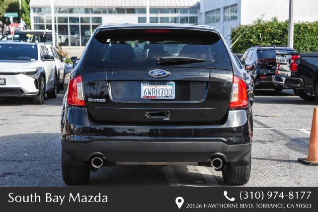 Used 2013 Black Ford SE image 7