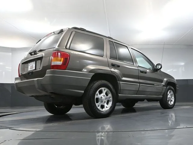 Used 1999 Gray Jeep Laredo image 43