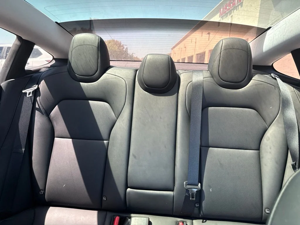 Used 2024  Tesla Base image 18