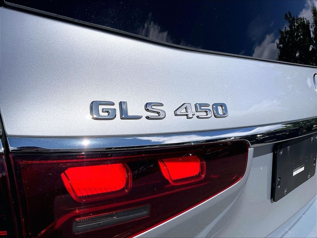 Used 2025 Cirrus Silver Metallic Mercedes-Benz GLS 450 image 29