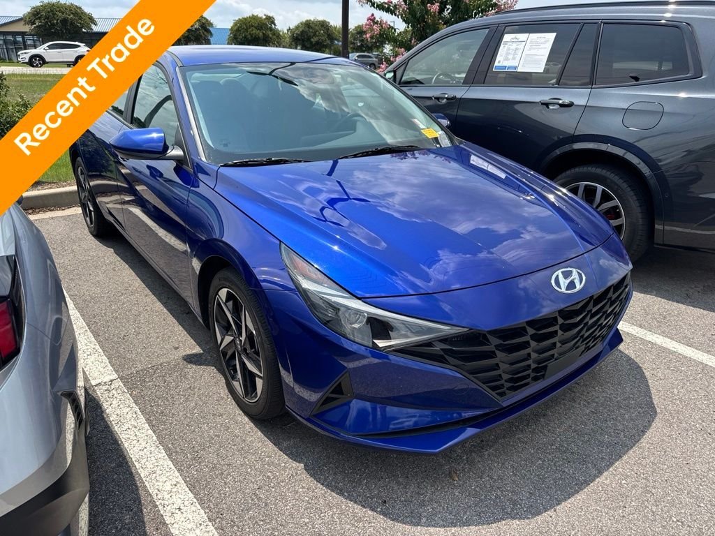 Certified Used 2023 Blue Hyundai SEL image 2