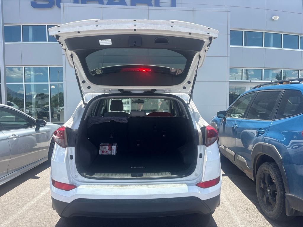 Used 2018 White Hyundai SEL image 8