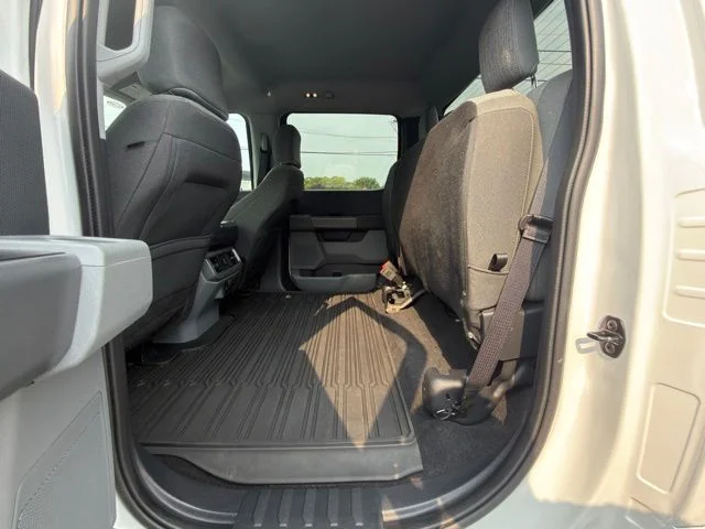 Used 2023 Oxford White Ford XLT image 24