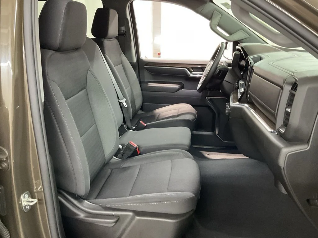 Used 2023 Bronze Metallic Chevrolet LT image 26