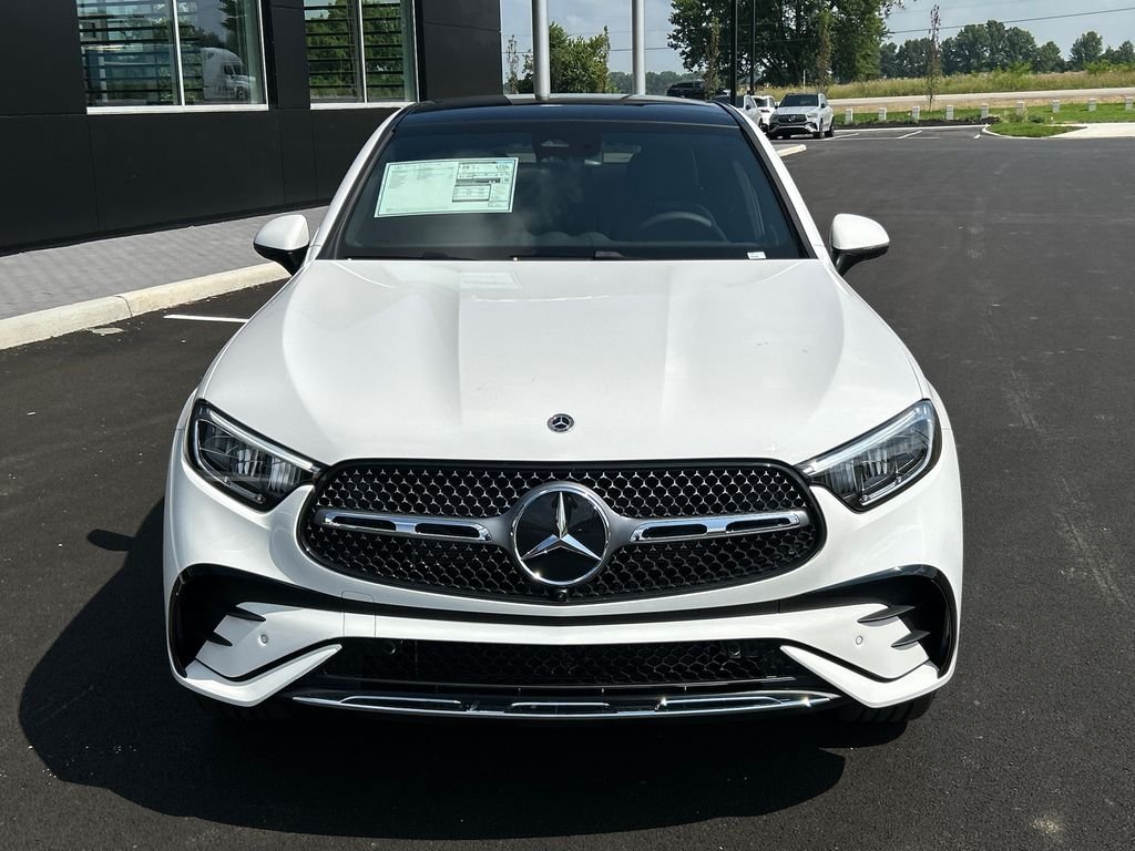 New 2026 Polar White Mercedes-Benz GLC300 image 3