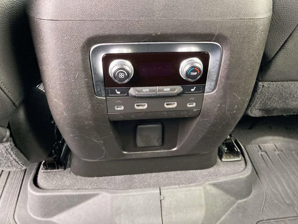 Used 2021 ONYX BLACK GMC Denali image 16