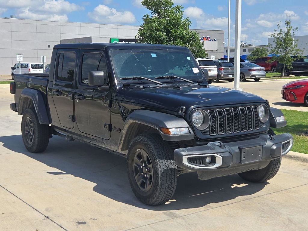 2024 Jeep Gladiator Sport's photo