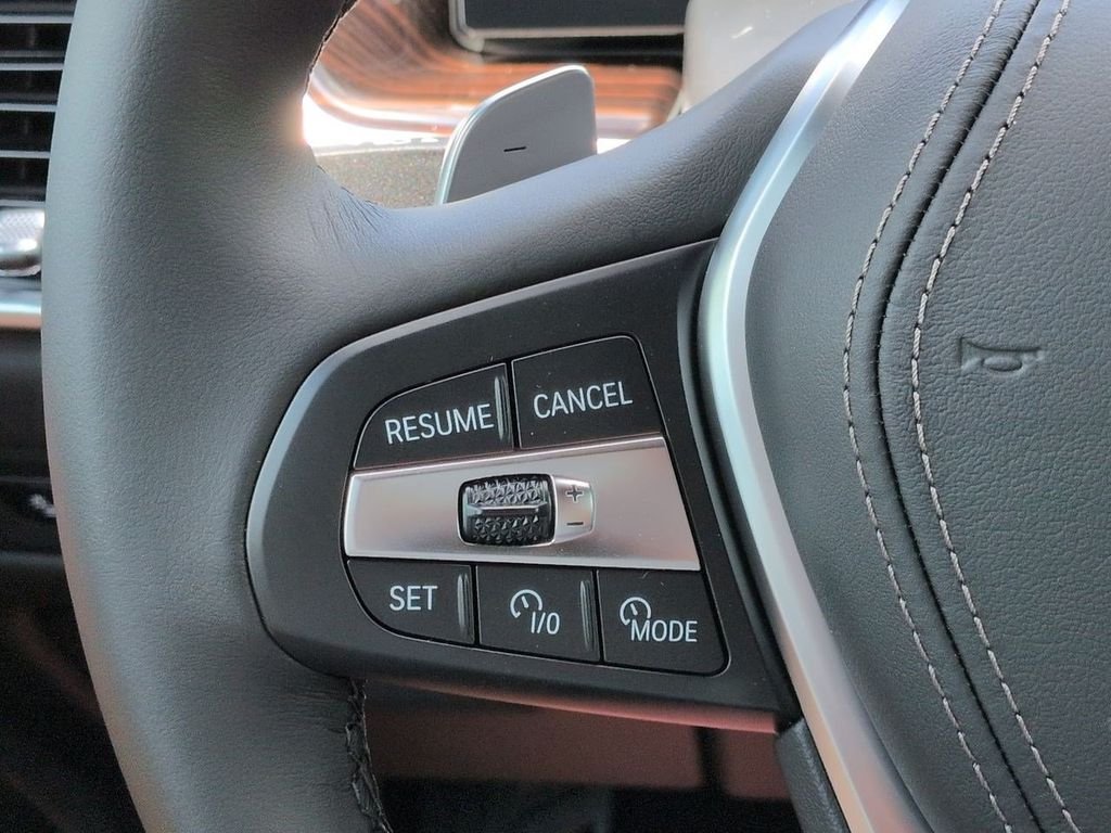 New 2026 Alpine White BMW xDrive40i image 26