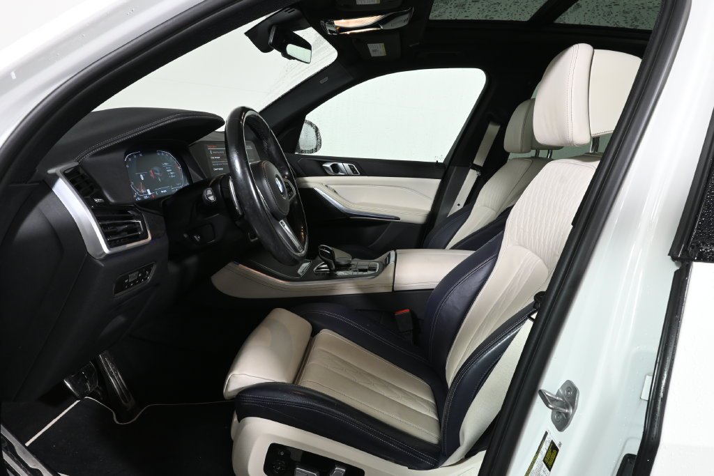Used 2022 White BMW xDrive40i image 3