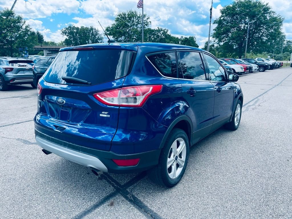 Used 2014 Blue Ford SE image 6