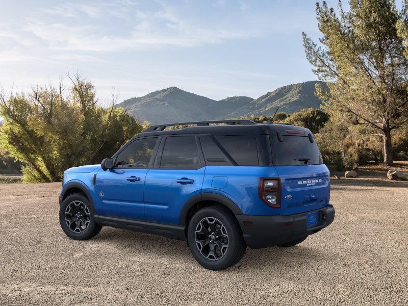 New 2025 Velocity Blue Metallic Ford Outer Banks® image 4