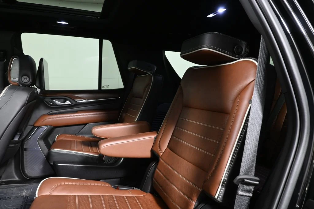 Used 2024 Black GMC Denali Ultimate image 4