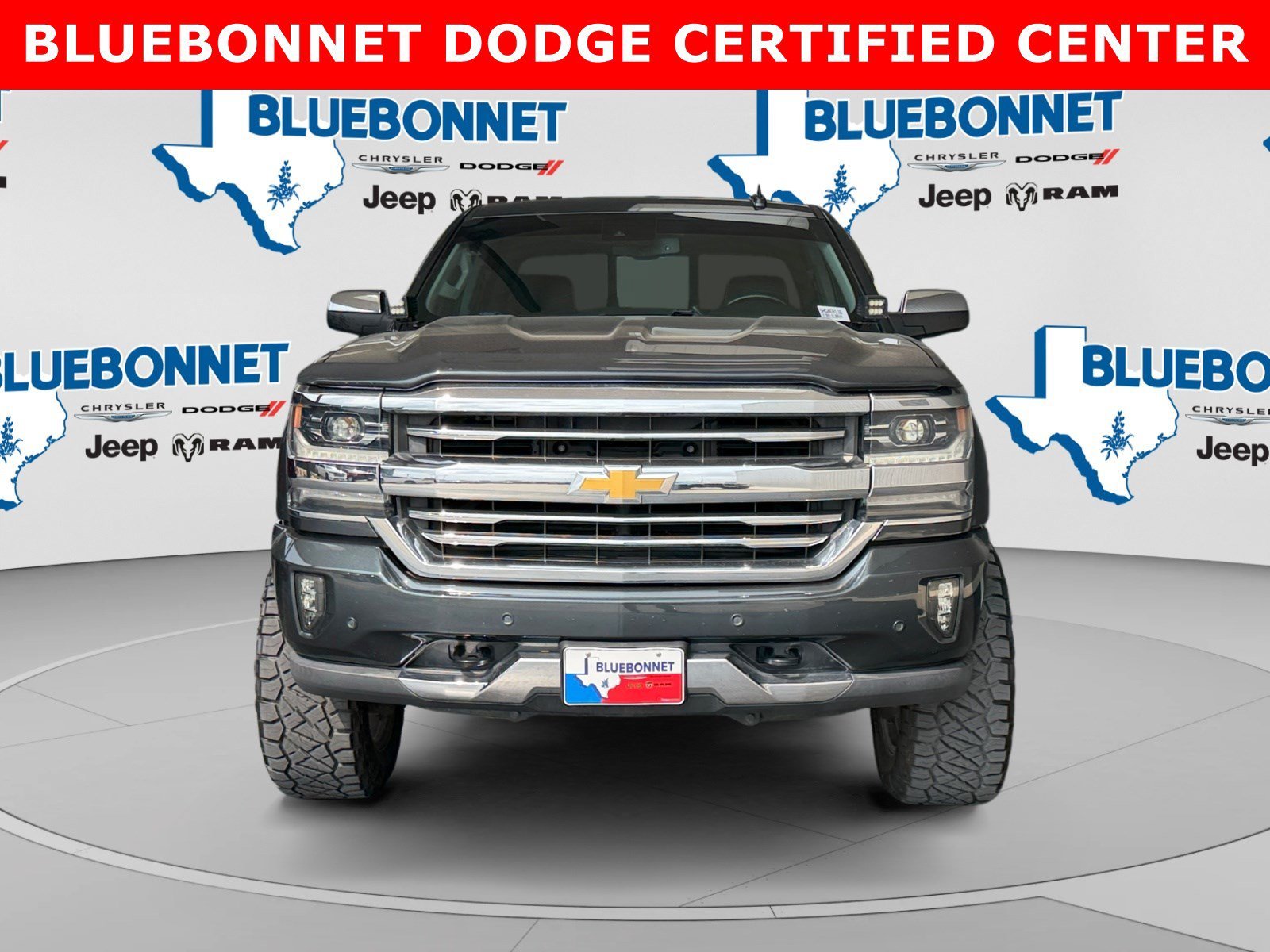 Used 2017 Graphite Metallic Chevrolet High Country image 2