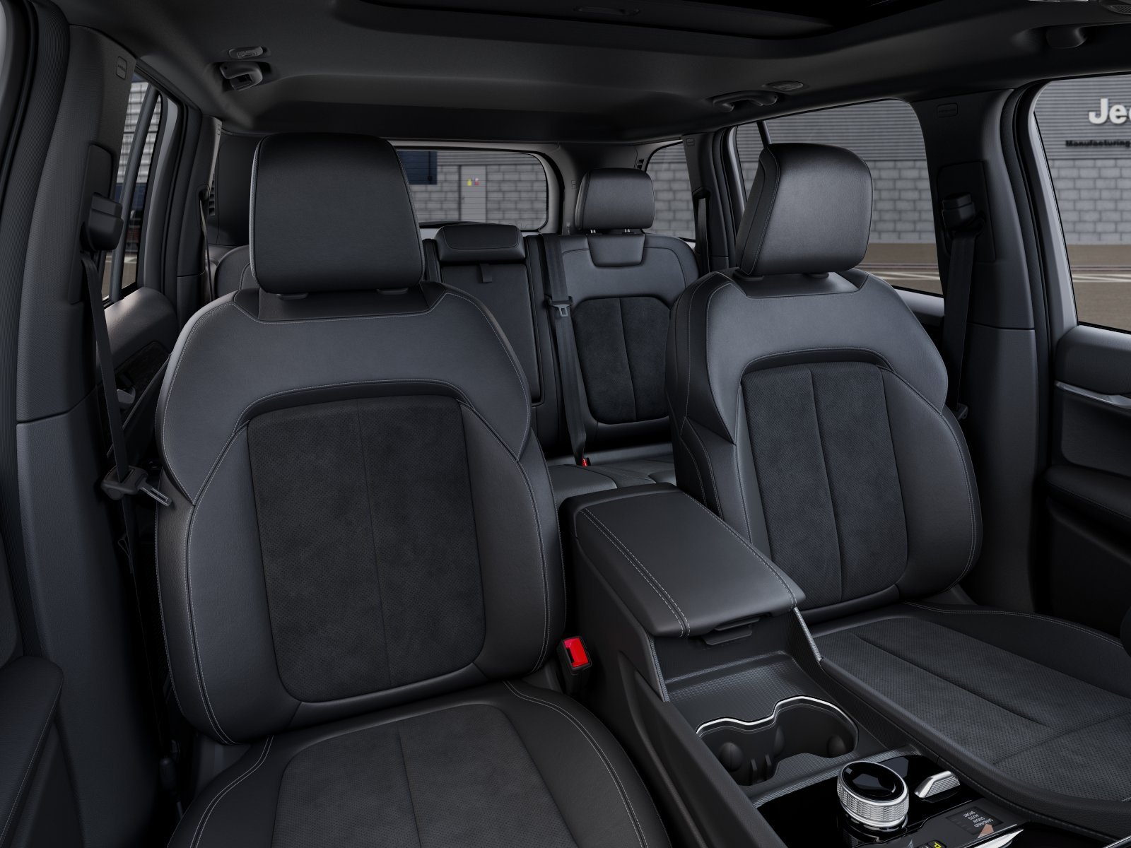 New 2026 Diamond Black Crystal Pearl-Coat Exterior Paint Jeep Laredo Altitude image 42