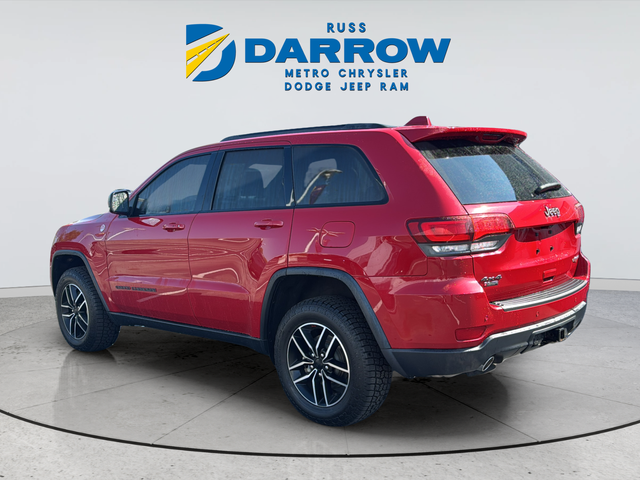 Used 2021 Red Jeep Trailhawk image 3