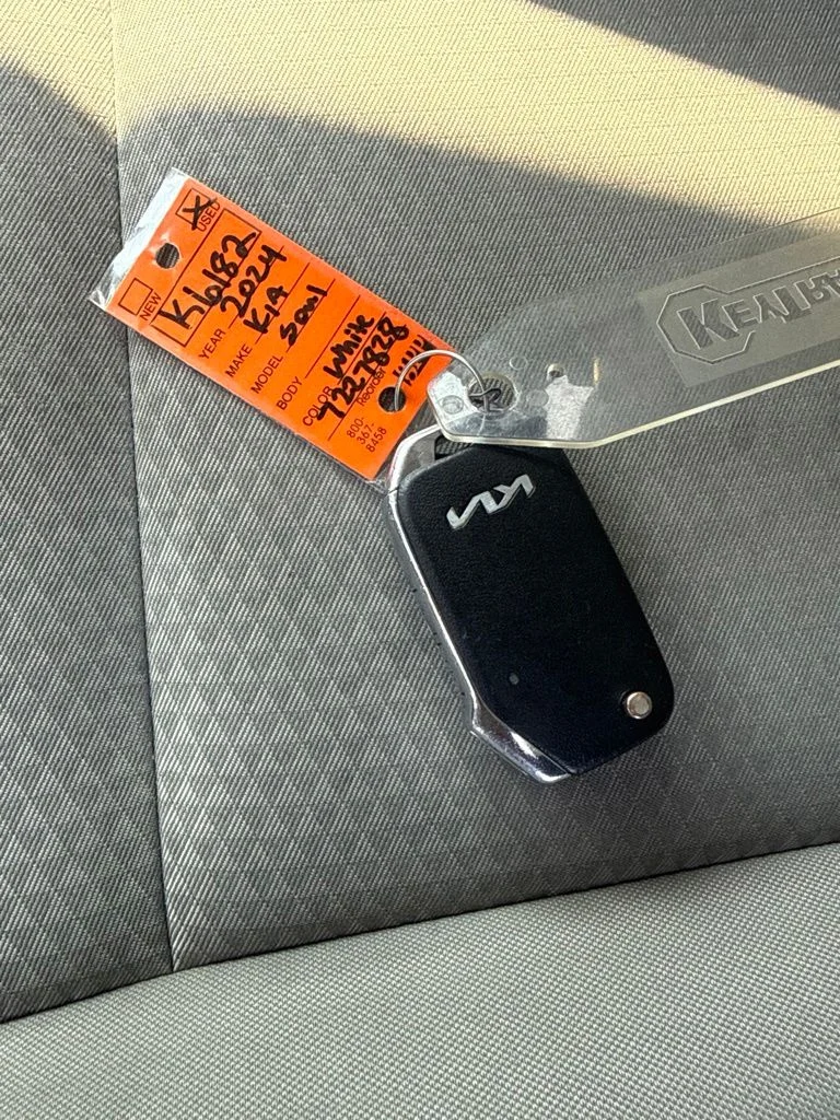 Used 2024 White Kia LX image 25