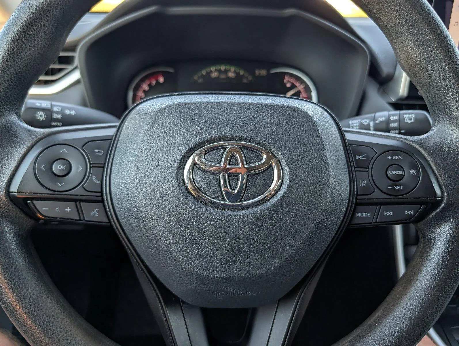 Used 2025 Midnight Black Metallic Toyota XLE image 23