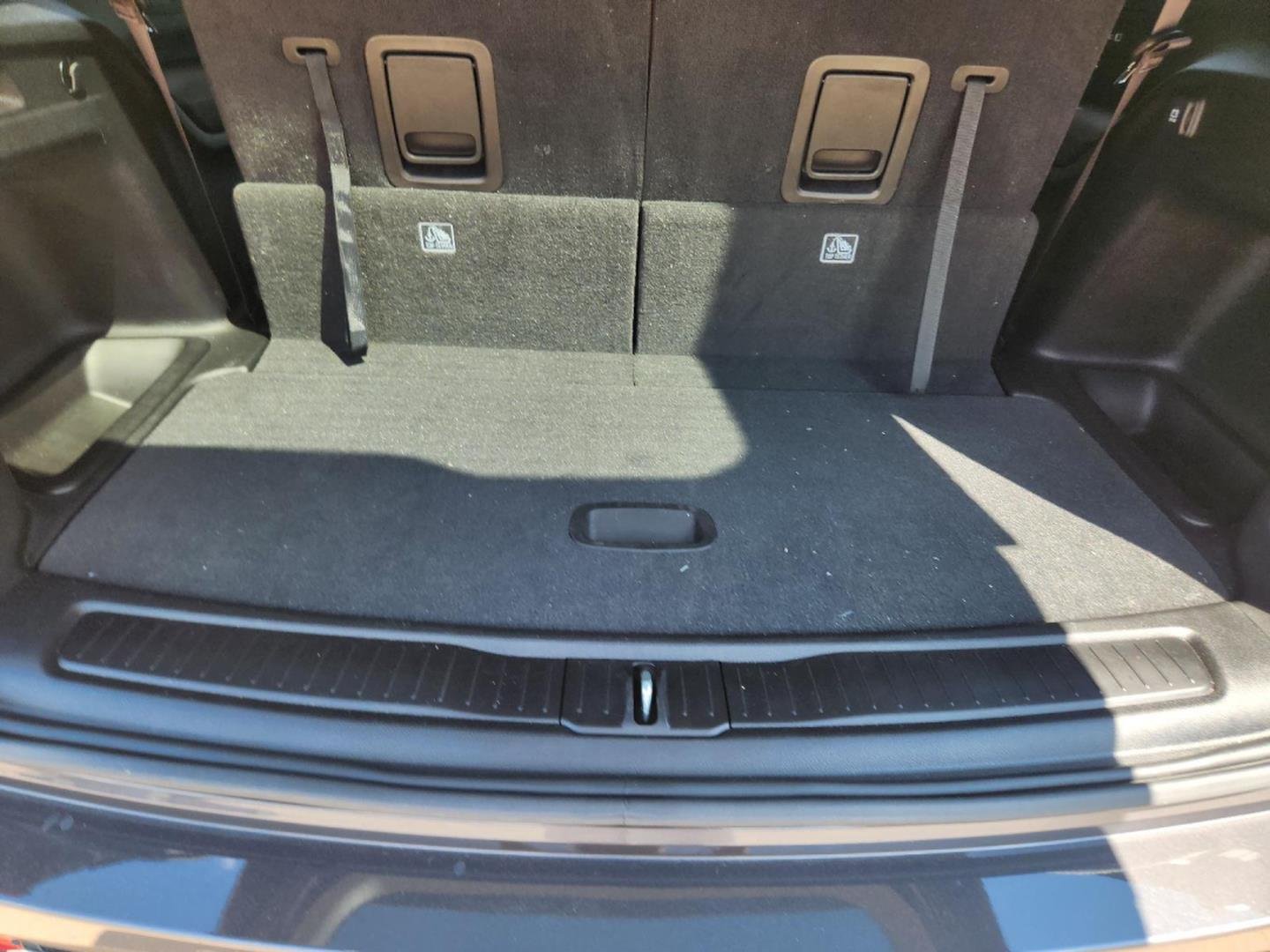 Used 2023 Baltic Gray Metallic Clearcoat Jeep Limited image 32