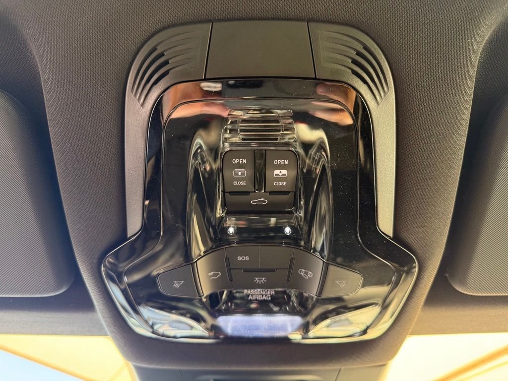 New 2026 Verde Monza (Green) Exterior Paint Alfa Romeo Sport Speciale image 56