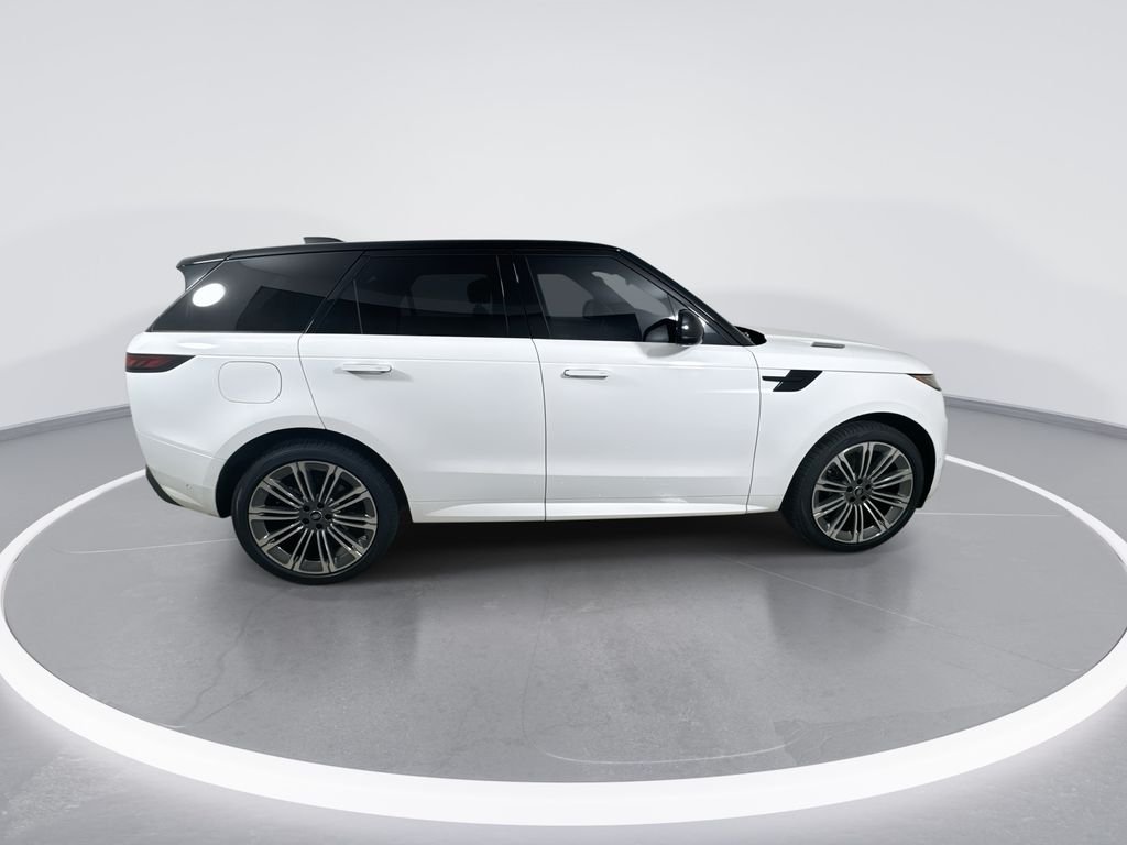 Certified Used 2024 White Land Rover Dynamic SE image 9