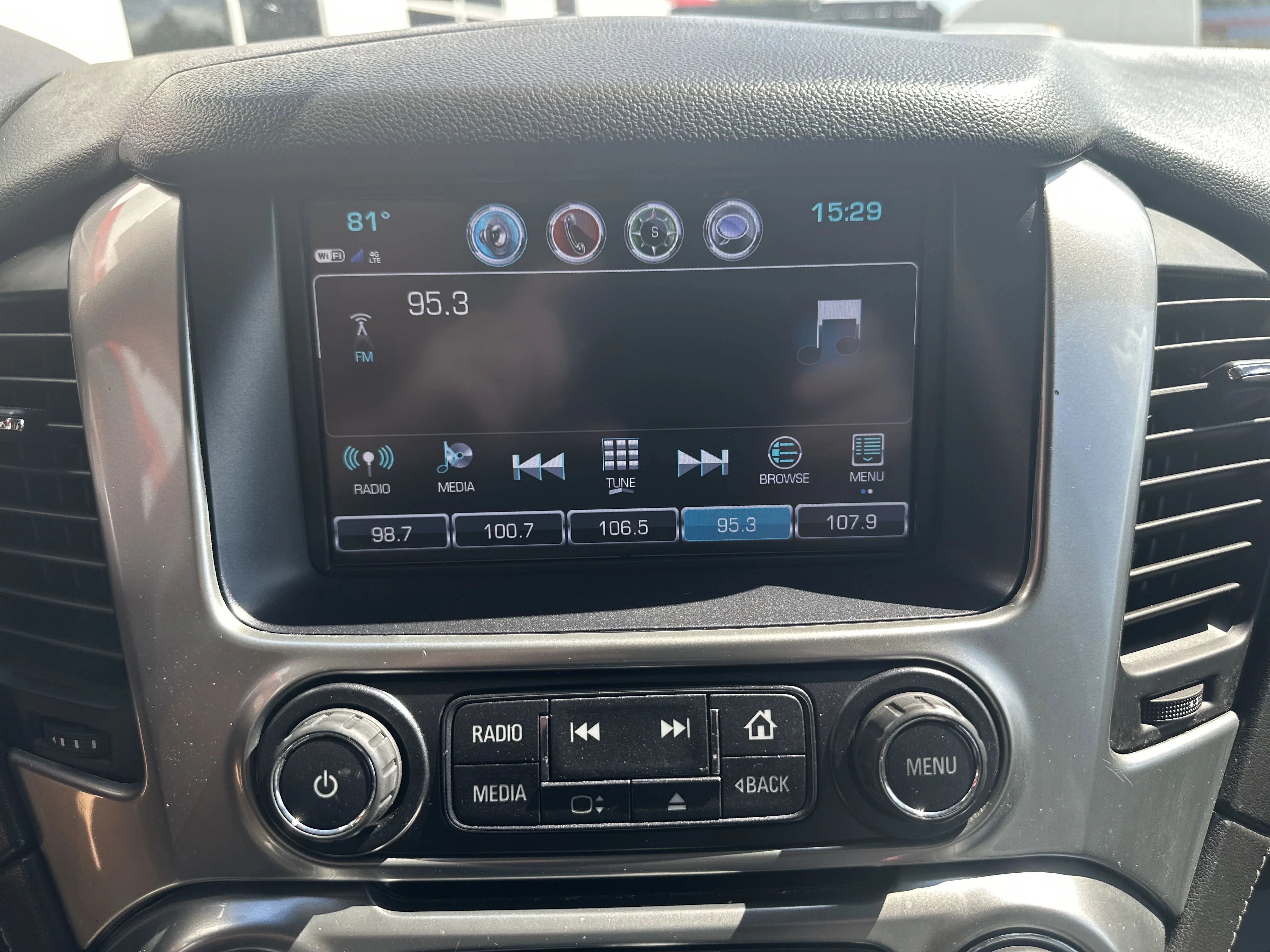 2020 Chevrolet Tahoe LT - Photo 15