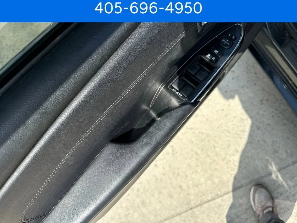 Pre-Owned 2017 Toyota Avalon XLE