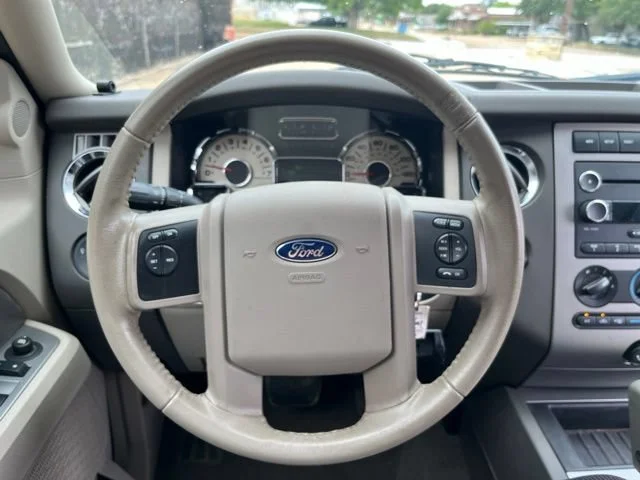 Used 2012  Ford XLT image 32