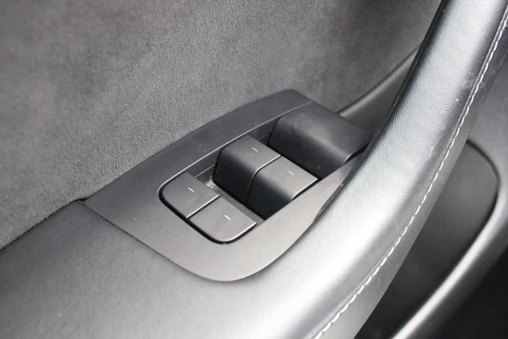 Used 2021 White Tesla Long Range image 8