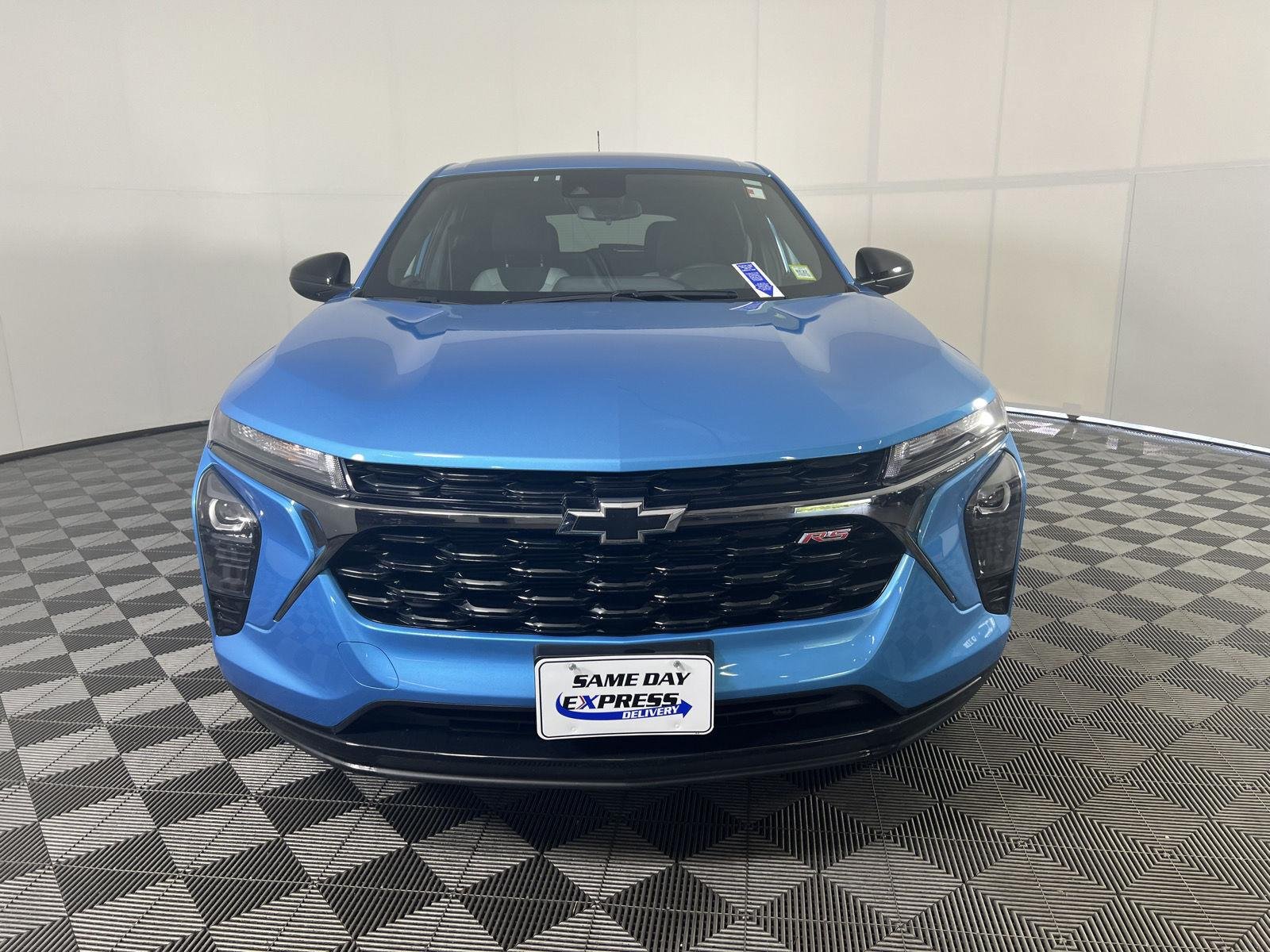 Used 2025 Marina Blue Metallic Chevrolet 1RS image 28