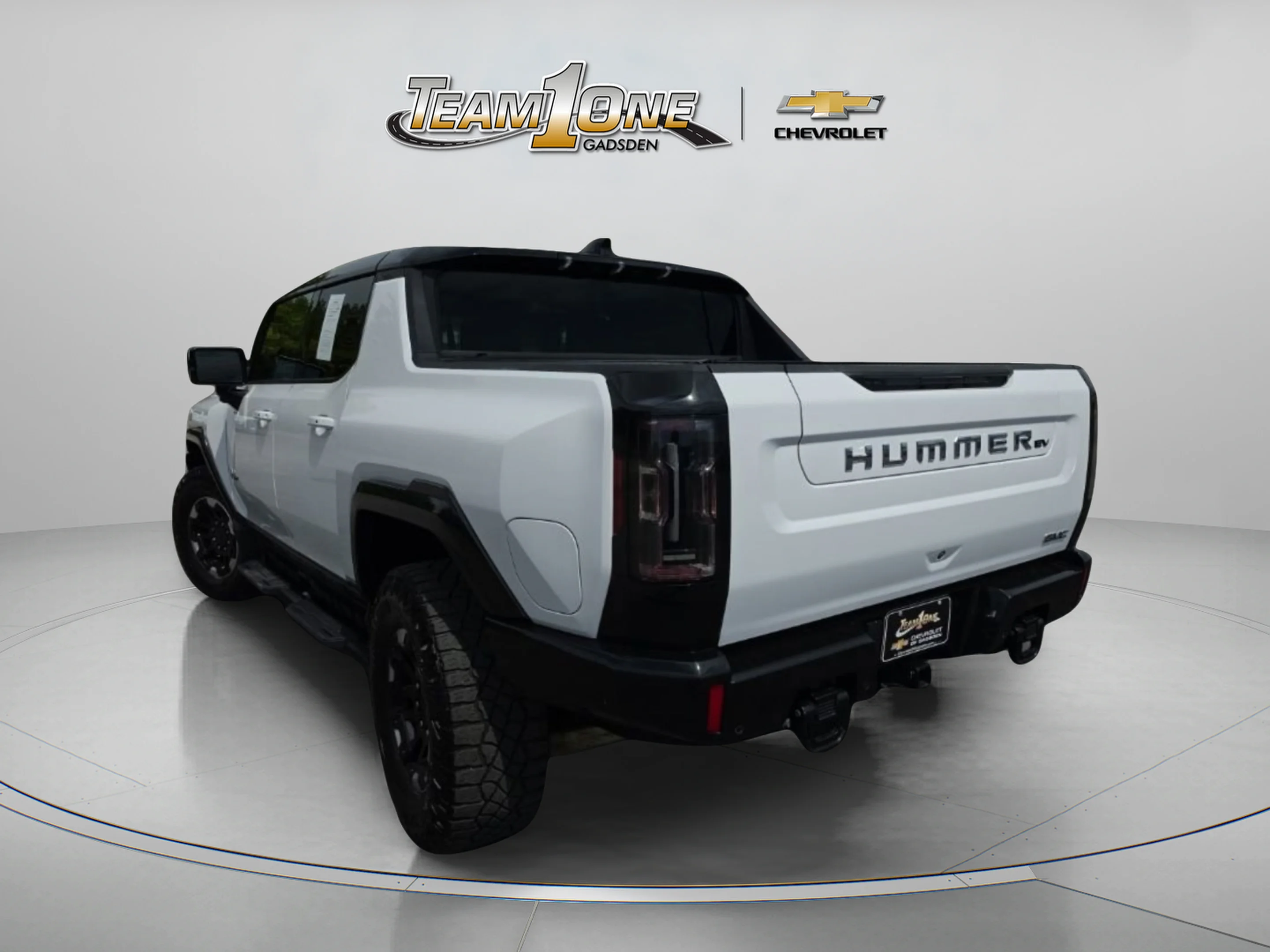 Used 2024 Interstellar White GMC 2X image 5
