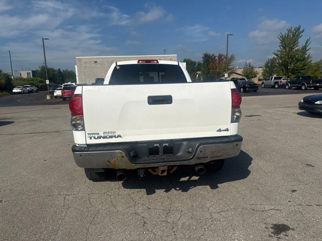 Used 2008  Toyota Limited image 17