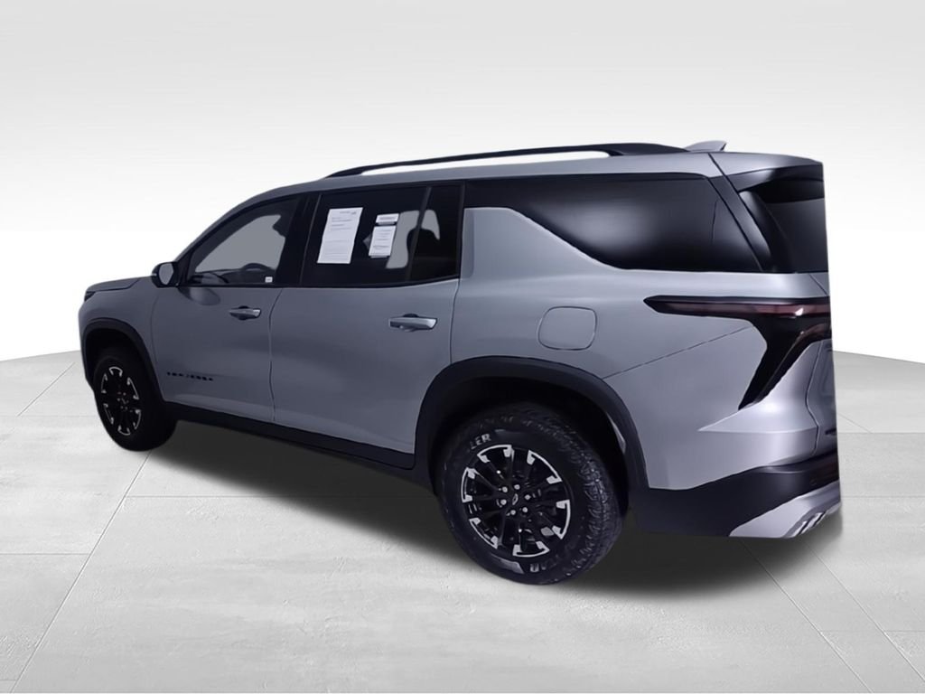 Used 2025 Gray Chevrolet Z71 image 6