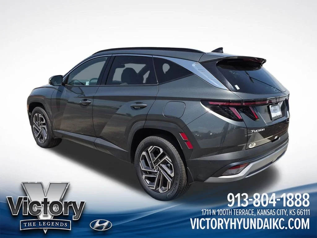 Used 2025 Gray Hyundai Limited image 3