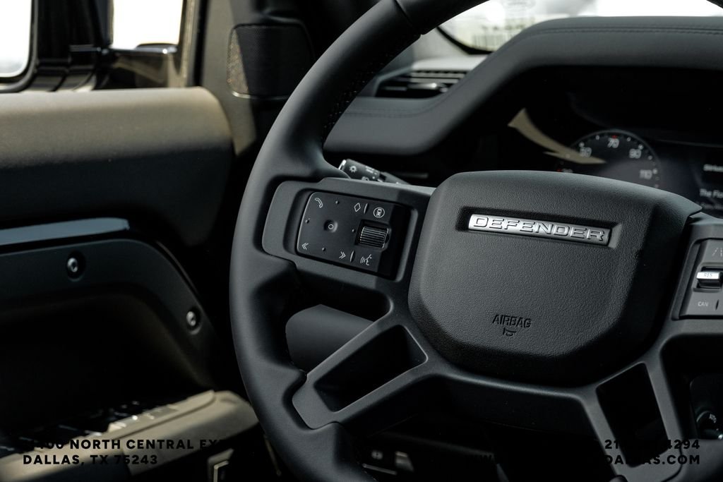 New 2026 Santorini Black Metallic Land Rover S image 20