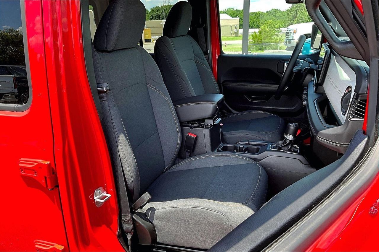 Used 2025 Firecracker Red Clearcoat Jeep Sahara 4xe image 30