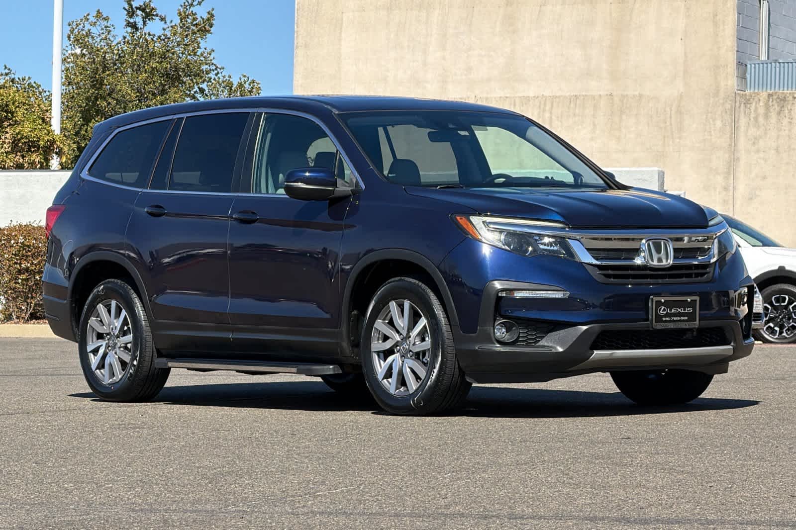 Used 2019 Obsidian Blue Pearl Honda EX-L image 5