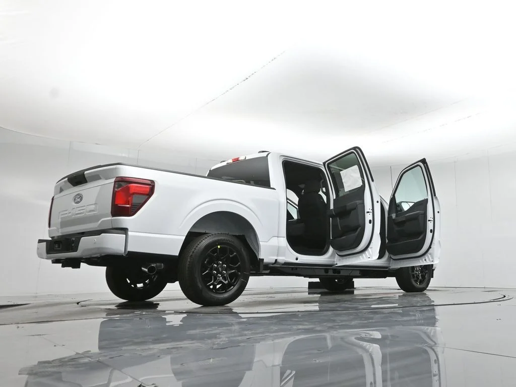 New 2026 Oxford White Ford STX image 41